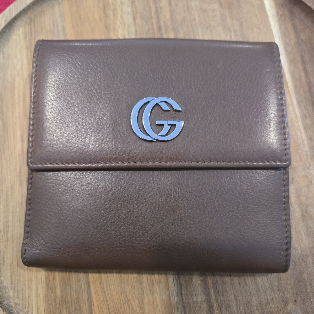 Gucci GG Marmont bifold leather wallet